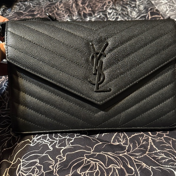 Yves Saint Laurent Handbags - Yves Saint Laurent Black Chevron Crossbody Bag